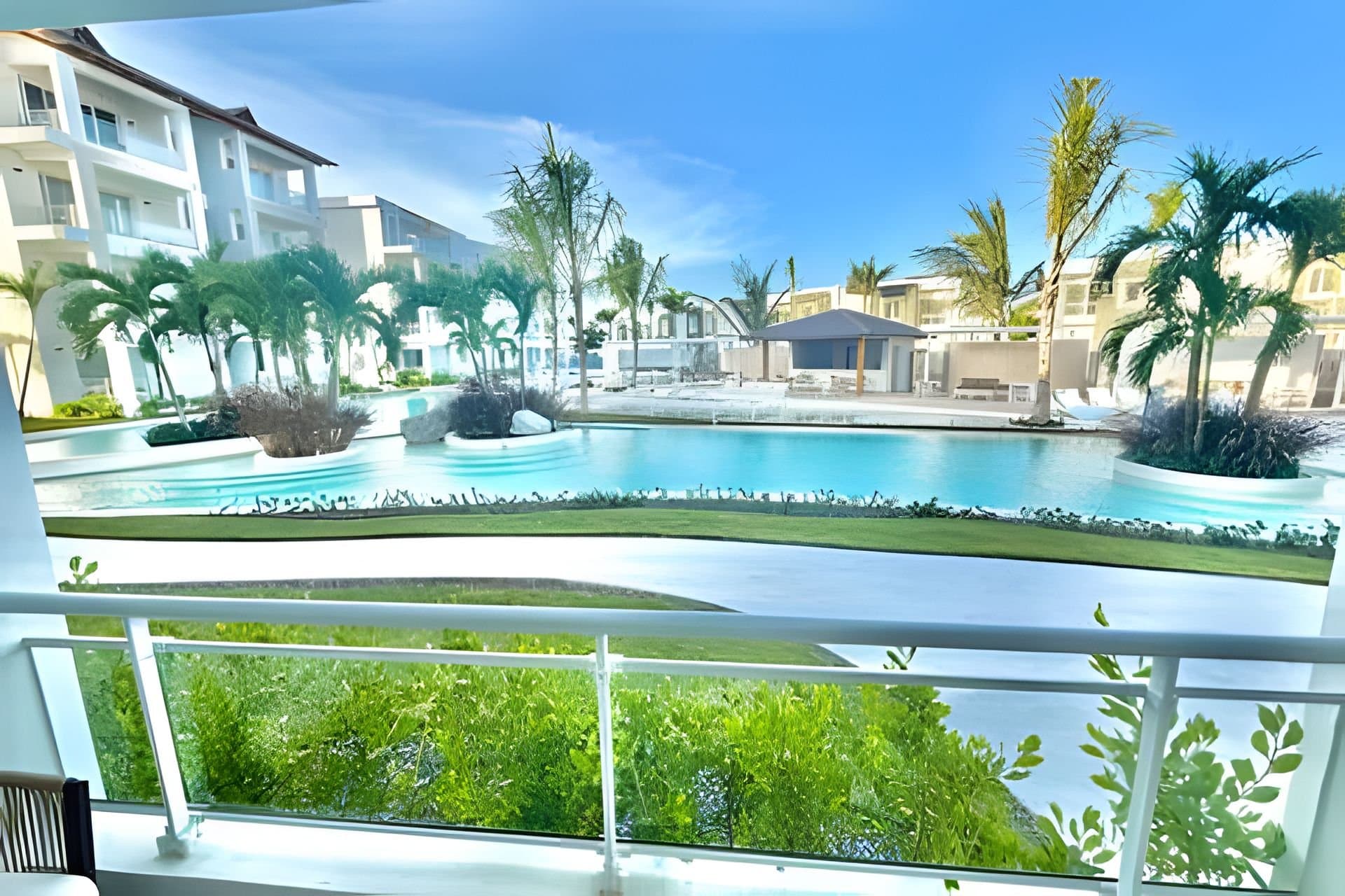 Garden Breeze , Ibe 102 by Advantage Club . — 4