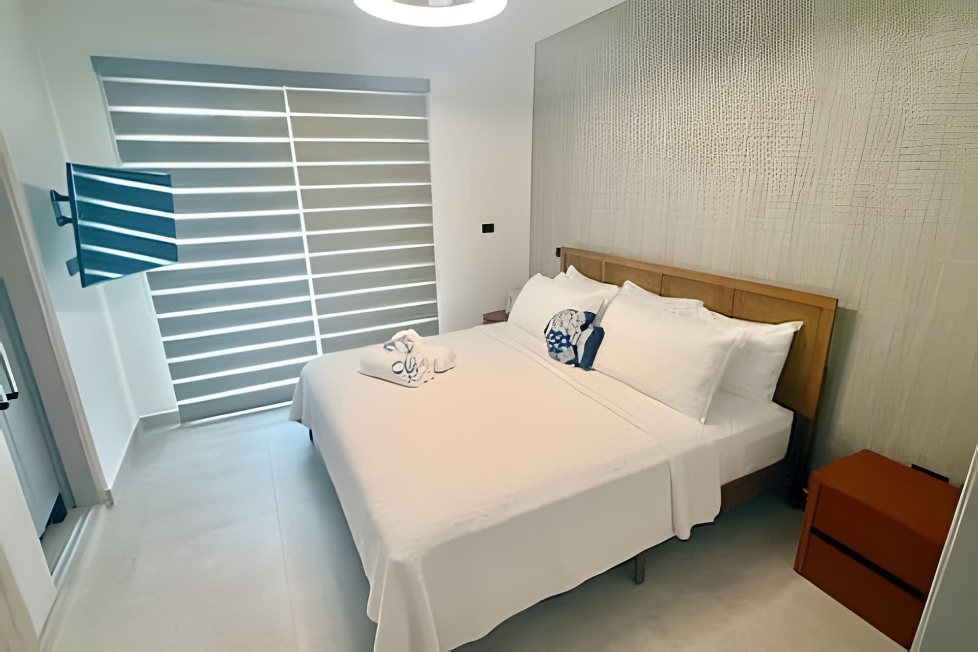 Estrella Dominicus A101 by Advantage Club. — 5