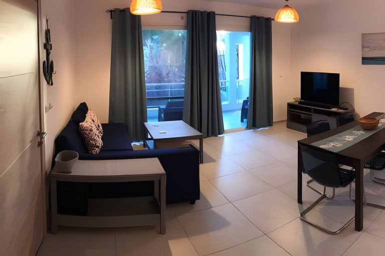 Muy bello apartamento con wifi (Talitha 102 )