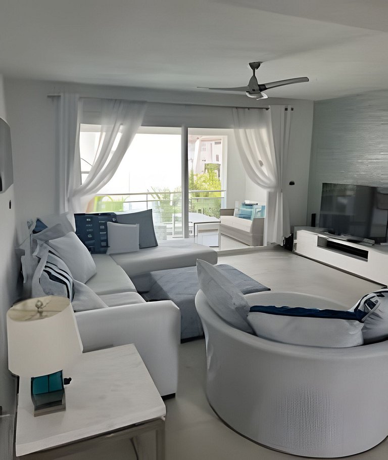 Gorgeous Penthouse Estrella Dominicus M302
