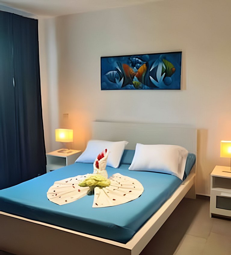 Alula 103 con netflix , Disney+ y wifi.