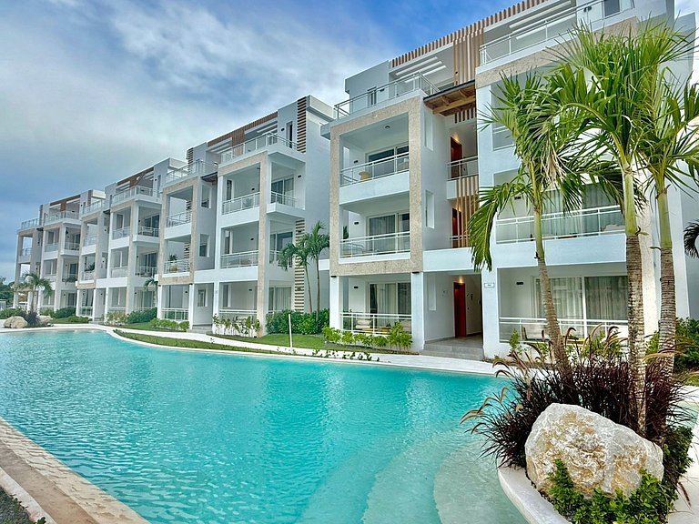 Garden Breeze 1 A102 by Advantage Club