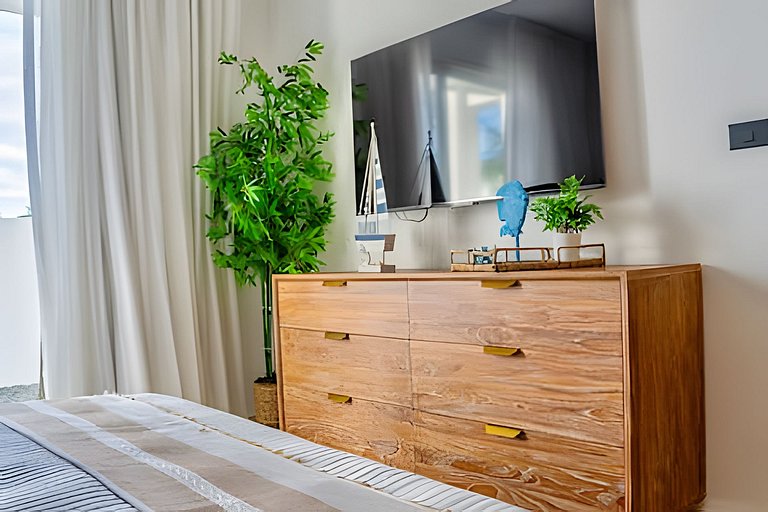 E Garden Condo m104 by Advantage Club