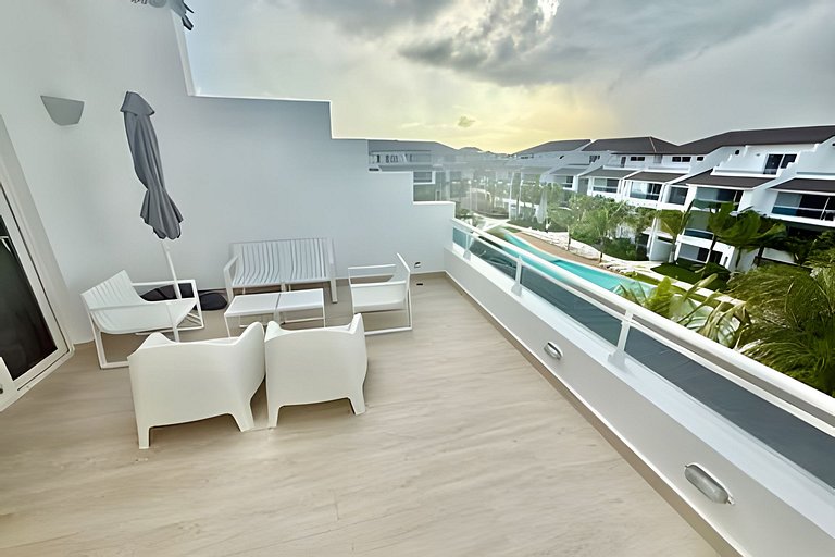 Estrella Garden S303 by Advantage Club