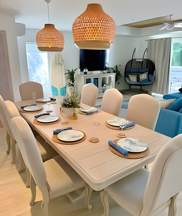 Pineapple Serenity House by Advantage Club