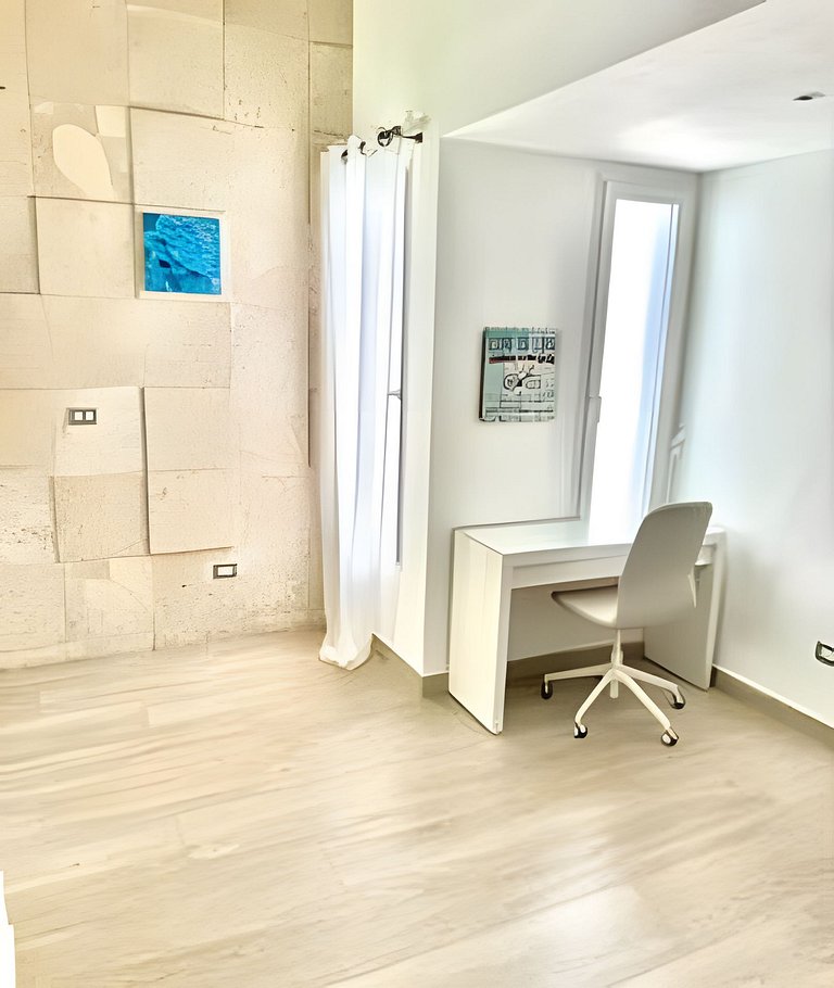 Pineapple Serenity House by Advantage Club