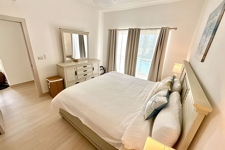 Pineapple Serenity House by Advantage Club