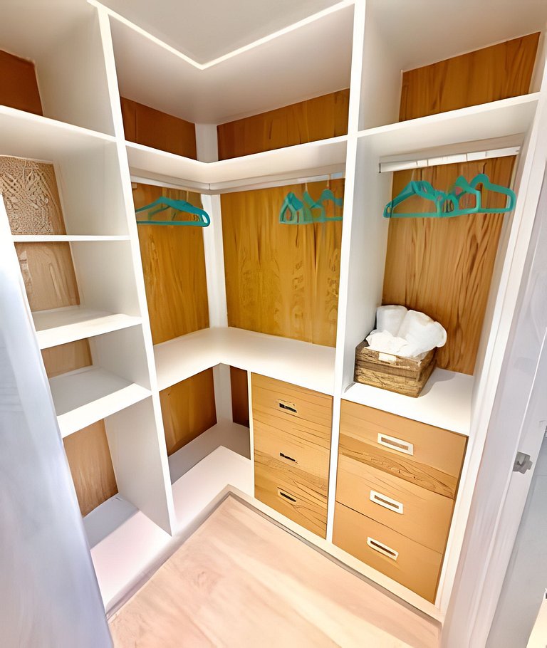 Pineapple Serenity House by Advantage Club