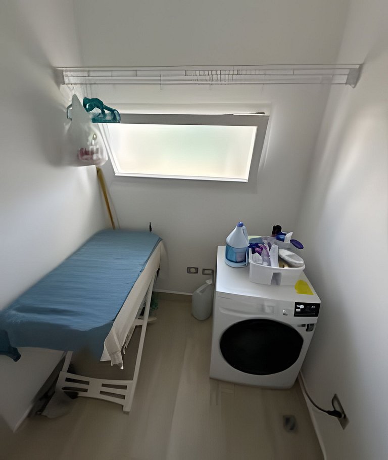 Pineapple Serenity House by Advantage Club