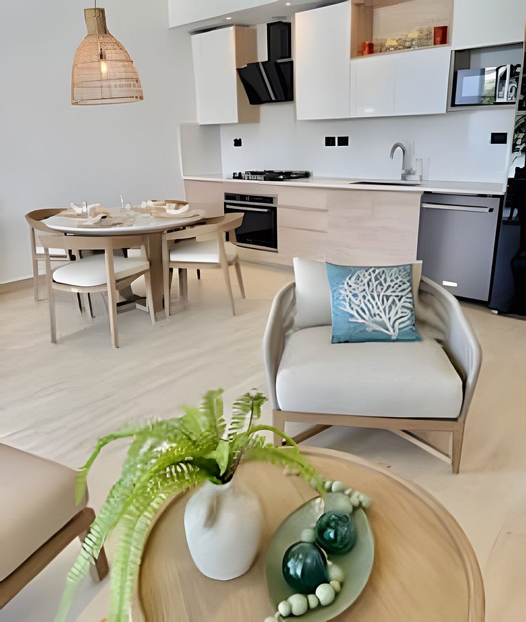 Aqua Esmeralda t203 by Advantage club.