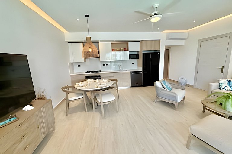 Aqua Esmeralda t203 by Advantage club.