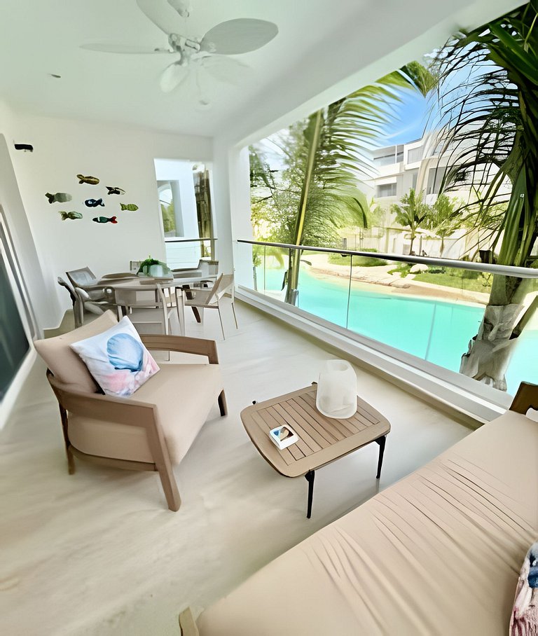 Aqua Esmeralda t203 by Advantage club.