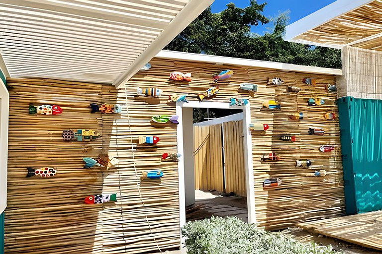 Aqua Esmeralda t203 by Advantage club.