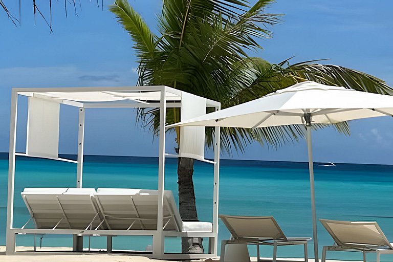 Aqua Esmeralda t203 by Advantage club.