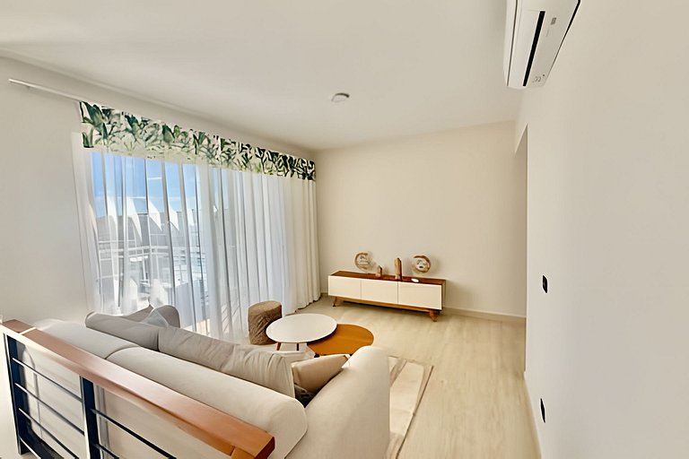 Garden Breeze 1 A302 by Advantage Club.