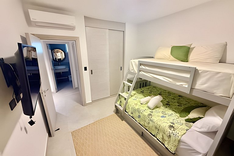 Estrella Dominicus I103 by Advantage Club.