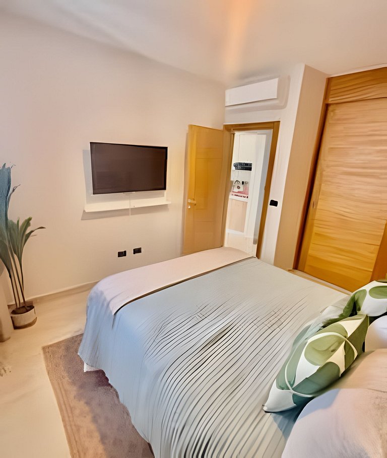 Garden Breeze 1 C302 by Advantage Club