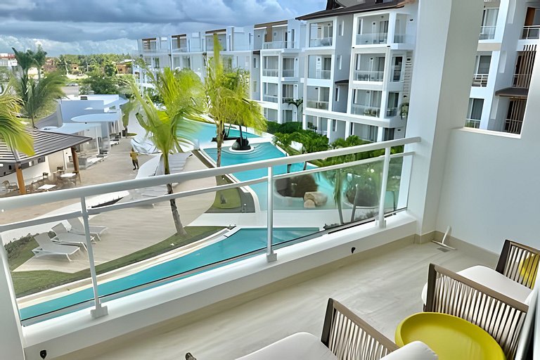 Garden Breeze 1 C302 by Advantage Club