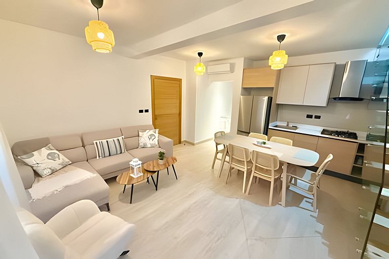 Garden Condo AL301 by Advantage Club