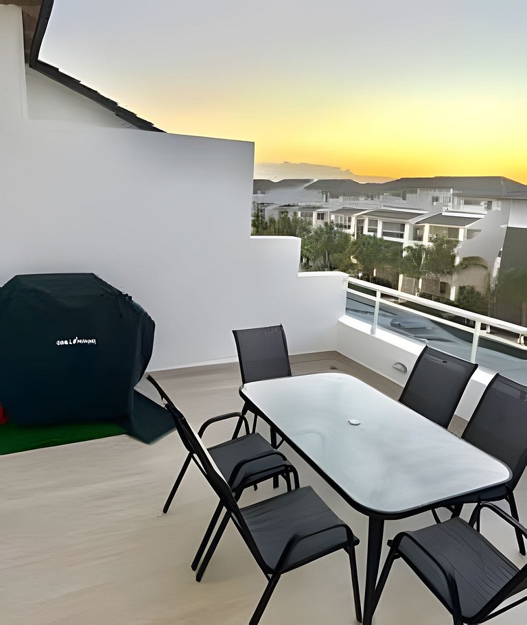 Garden Condo N302 by Advantage club.