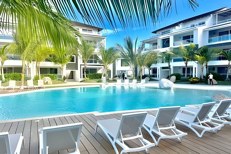 Garden Condo N302 by Advantage club.