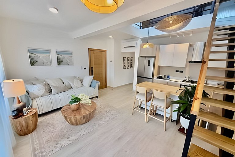 Garden Condo f301 by Advantage club.