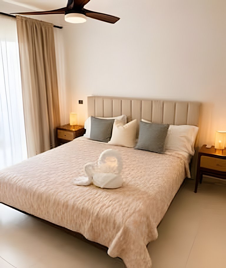 Estrella Dominicus H102 by Advantage Club.