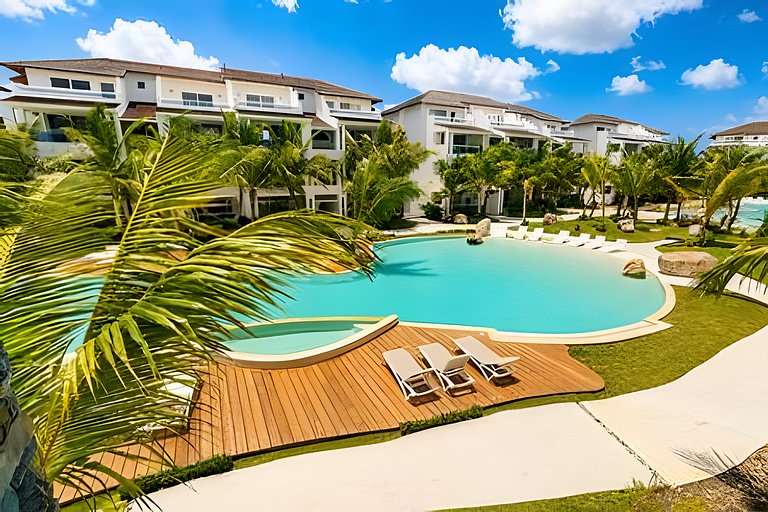 Garden Condo ti204 by Advantage Club
